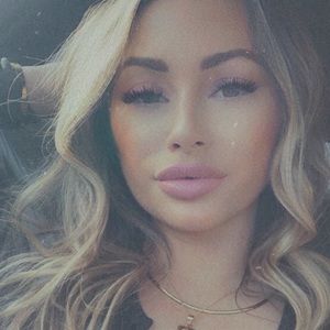 Meet your Posher, Candice